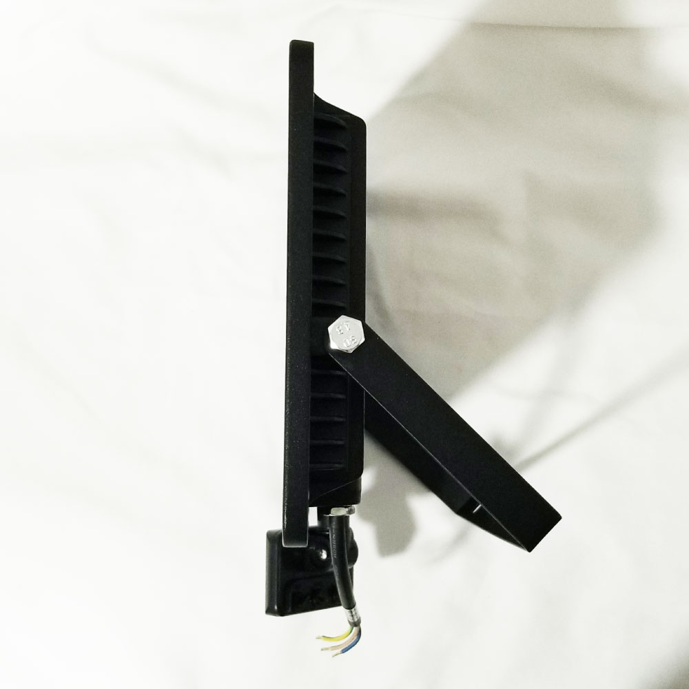 Proyector Polux 100W Con Sensor, Luz Fría - Imagen 4
